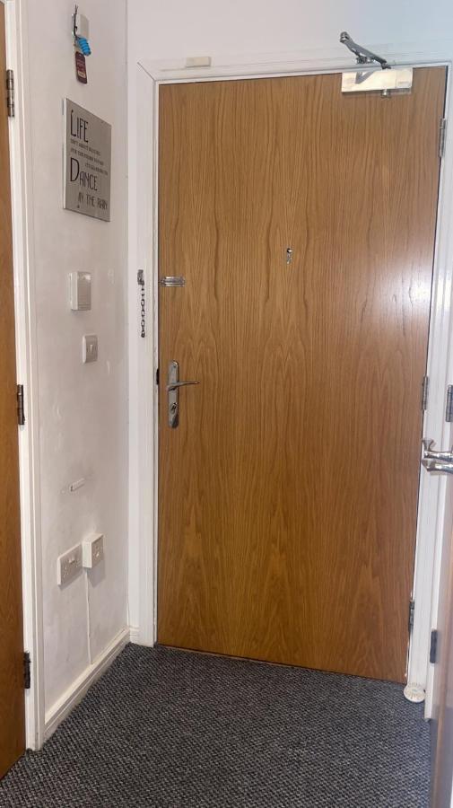 Luxury 1 Bed Apartment With Parking Manchester Exterior photo