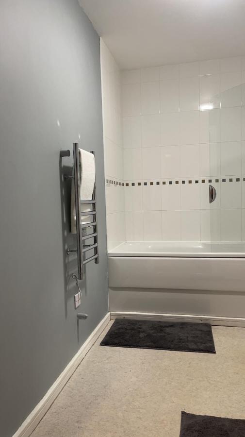 Luxury 1 Bed Apartment With Parking Manchester Exterior photo
